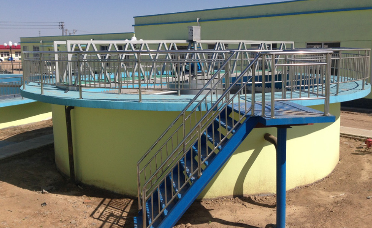 中心傳動刮(吸)泥機 中心傳動刮(吸)泥機